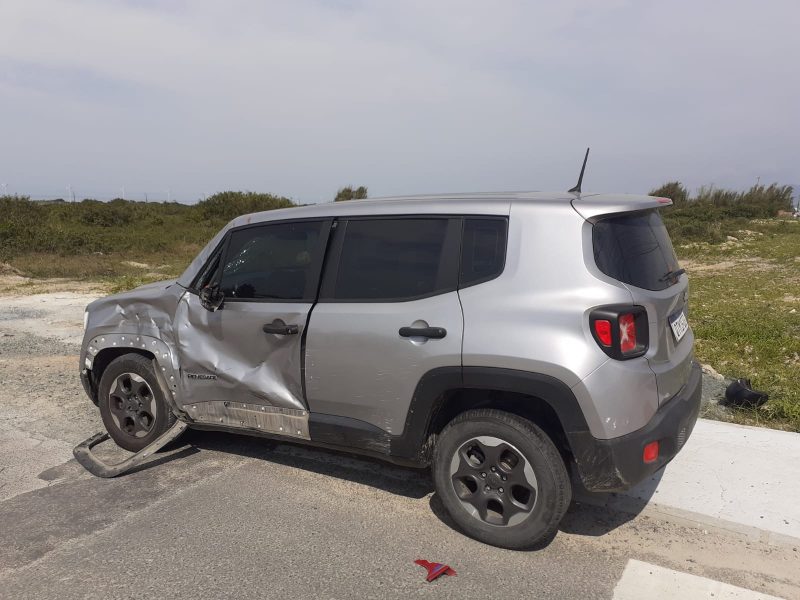 Condutor do autom&oacute;vel n&atilde;o teve ferimentos – Foto: CBMSC/Reprodu&ccedil;&atilde;o/ND