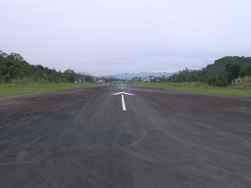 O pouso do avião no Aeroporto Regional de Blumenau estava programado para acontecer na tarde desta quinta-feira (5) 