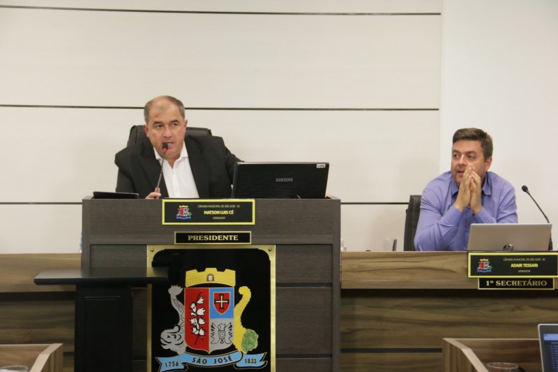 Proposta pelo Executivo, a matéria foi aprovada por todos os vereadores presentes na sessão. – Foto: CMSJ/Divulgação