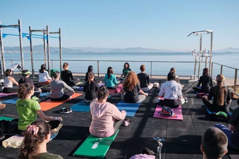 Academia de gra&ccedil;a e ao ar livre em Florian&oacute;polis – Foto: Ramon Andrade/Mude/ND