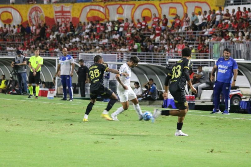 Ava&iacute; busca empate contra o CRB em Macei&oacute; (AL) – Foto: Rafael Xavier/Ava&iacute; F.C/ND