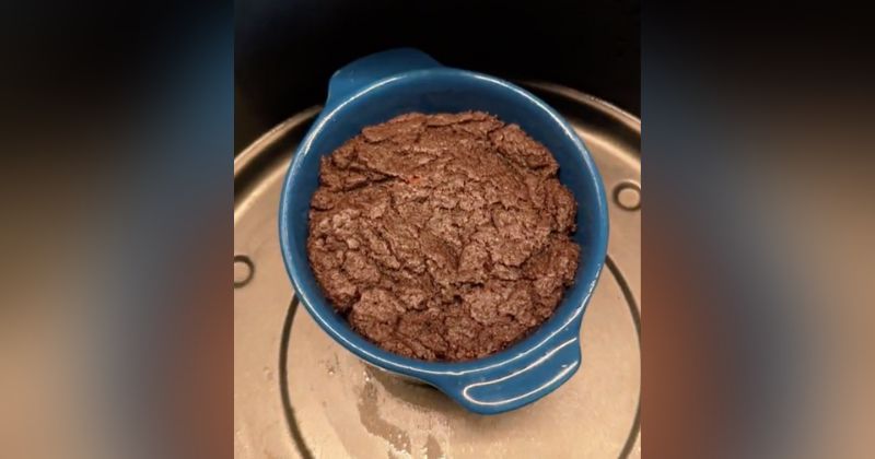 Bolo na airfryer: veja como preparar bolo de chocolate