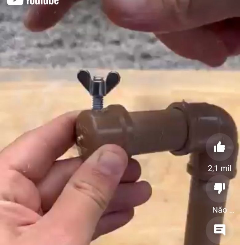 Homem utilizou apenas canos e outros itens para construir o objeto – Foto: Reprodu&ccedil;&atilde;o/paginafacavocemesmo