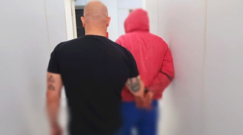 Homem estava foragido por tr&aacute;figo de drogas – Foto: Divulga&ccedil;&atilde;o: DIC &ndash; PCSC/ ND