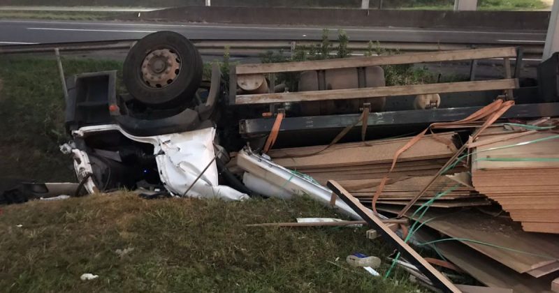 PRF tamb&eacute;m ajudou na ocorr&ecirc;ncia – Foto: CBMSC/Divulga&ccedil;&atilde;o/ND