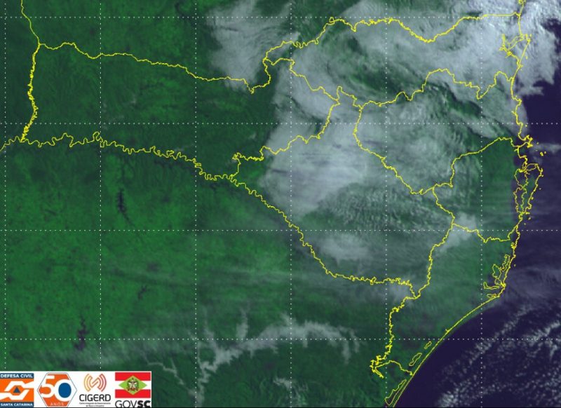 Imagens de sat&eacute;lite mostram influ&ecirc;ncia da massa de ar frio em SC – Foto: Defesa Civil/Reprodu&ccedil;&atilde;o