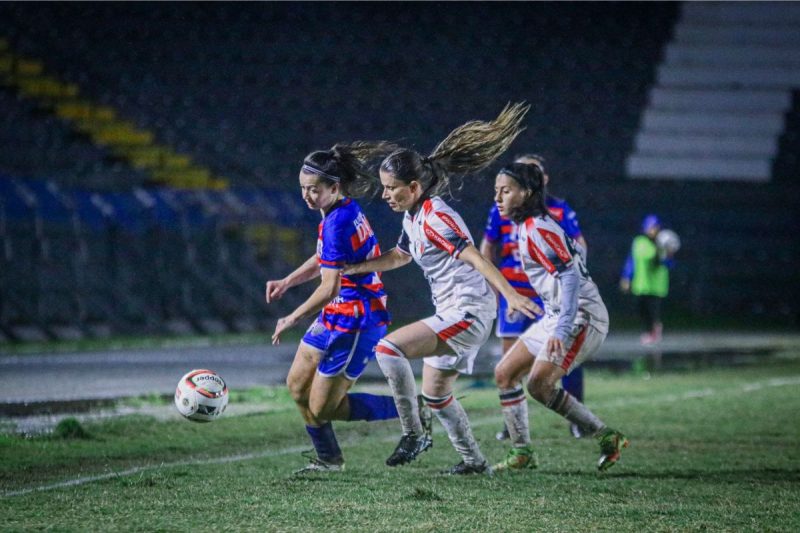 JEC tem uma vitória e uma derrota no Campeonato Catarinense Feminino