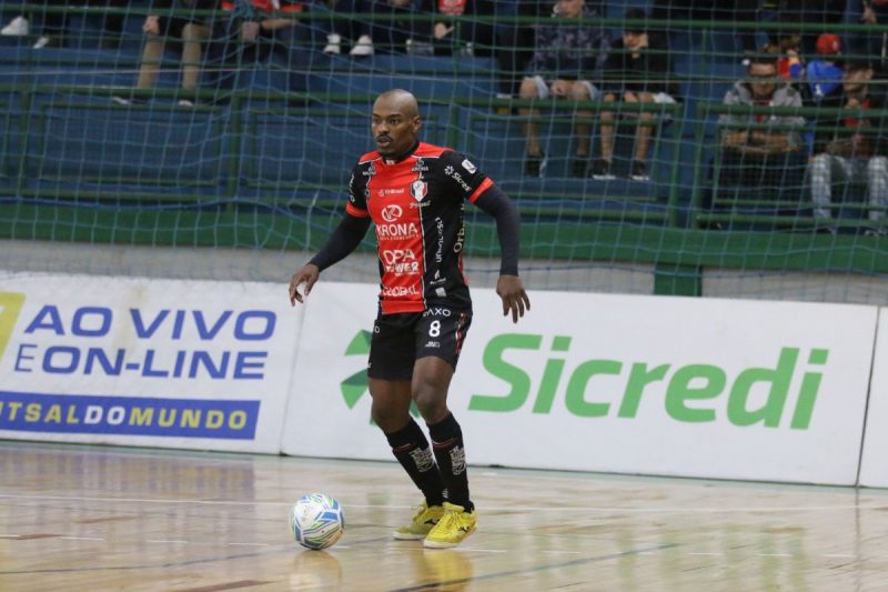 Ernani é o artilheiro do JEC Futsal na Liga Nacional