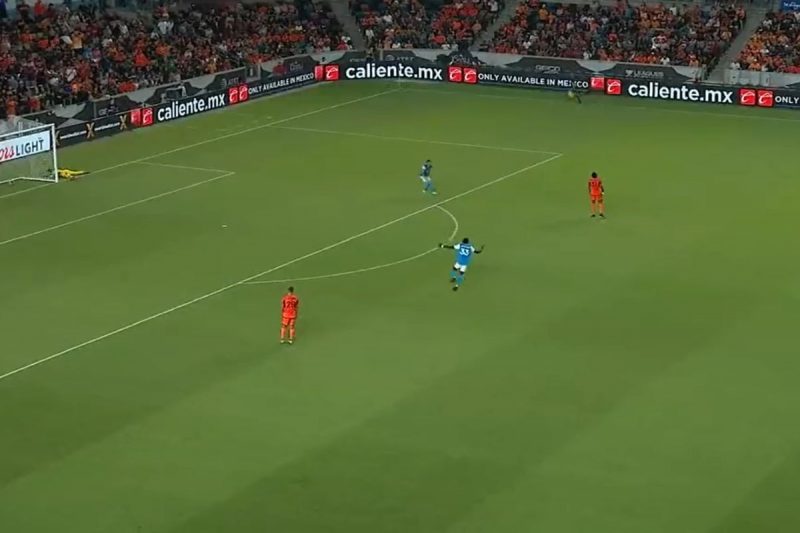 Brasileiro Micael marcou contra e sacramentou eliminação do Houston Dynamo