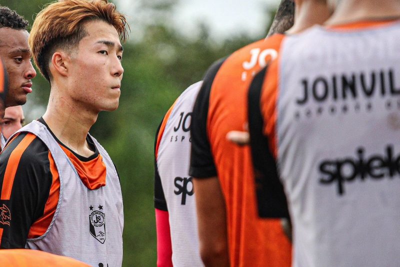 Atacante japonês foi anunciado pelo JEC para a disputa da Copa Santa Catarina