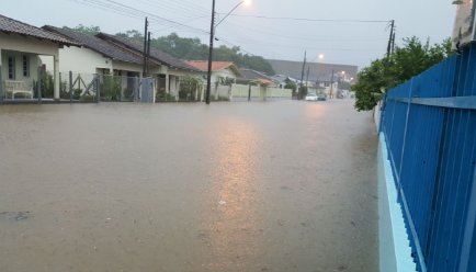 Justiça obriga cidade do Vale do Itajaí a realizar obras em rua 