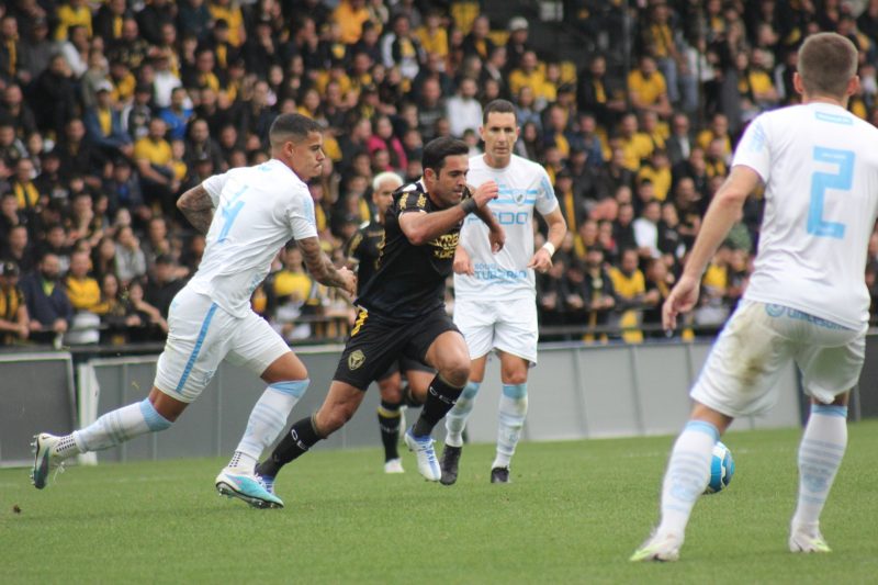 Eder teve boa atuação em retorno ao time titular do Criciúma