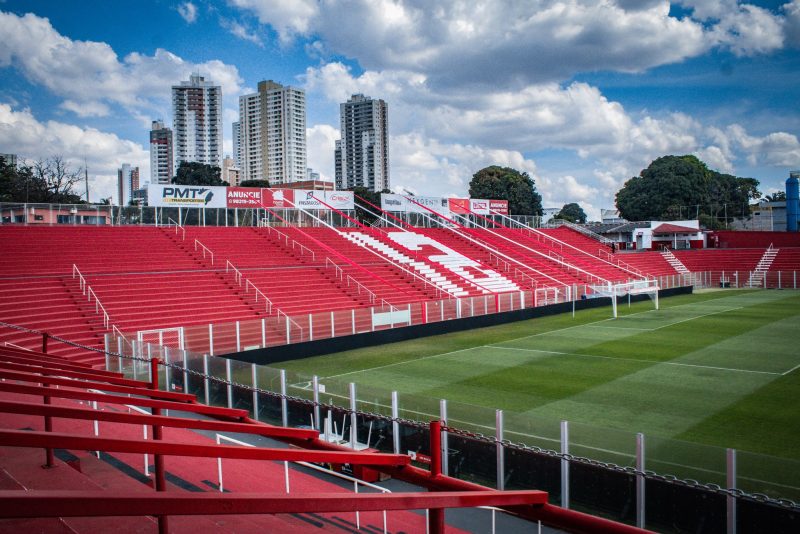 Estádio Onésio Brasileiro Alvarenga, em Goiânia, recebe Vila Nova x Chapecoense