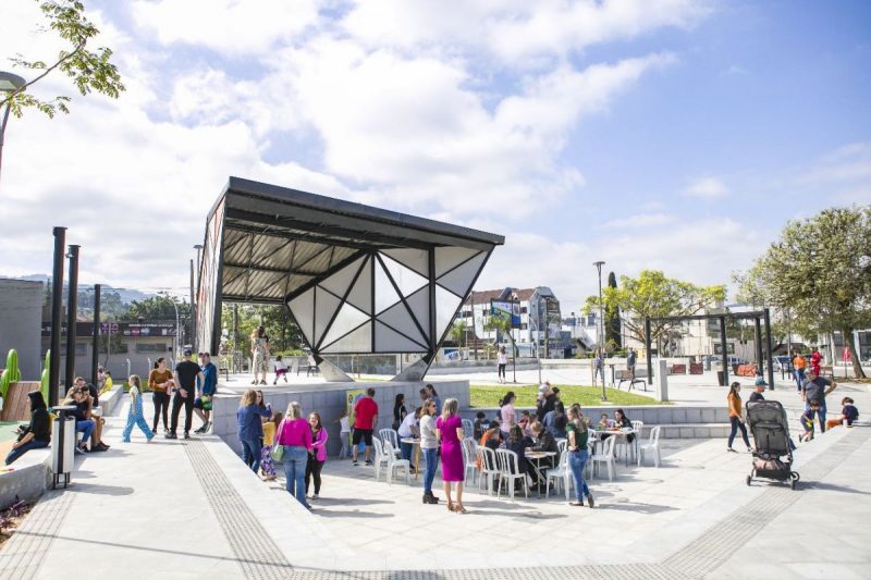 Encontro contou com participa&ccedil;&atilde;o de pais, educadores e especialistas para apoiar crian&ccedil;as com superdota&ccedil;&atilde;o – Foto: Super C&eacute;rebro/Divulga&ccedil;&atilde;o/ND