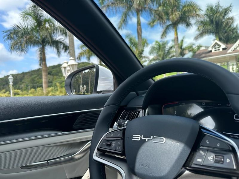 Modelo h&iacute;brido plug-in funciona tanto no modo EV como no modo PHEV – Foto: Divulga&ccedil;&atilde;o/ND