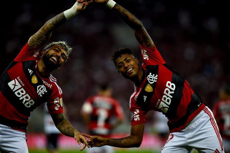 Bruno Henrique, com passe de Gabigol, fez o gol da vitória da equipe carioca