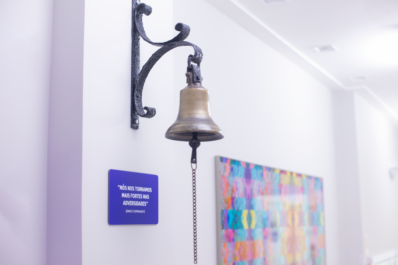 Joice Luciante Tiedt da Silva, de 45 anos, concluiu uma das etapas contra o c&acirc;ncer de mama no Hospital Santa Catarina – Foto: HSC/Reprodu&ccedil;&atilde;o ND