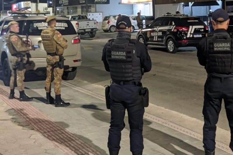 Estiveram presentes: Pol&iacute;cia Civil e Militar, Secretaria de Seguran&ccedil;a P&uacute;blica, Guarda Municipal de Palho&ccedil;a, Vigil&acirc;ncia Sanit&aacute;ria – Foto: PMP/Divulga&ccedil;&atilde;o/ND