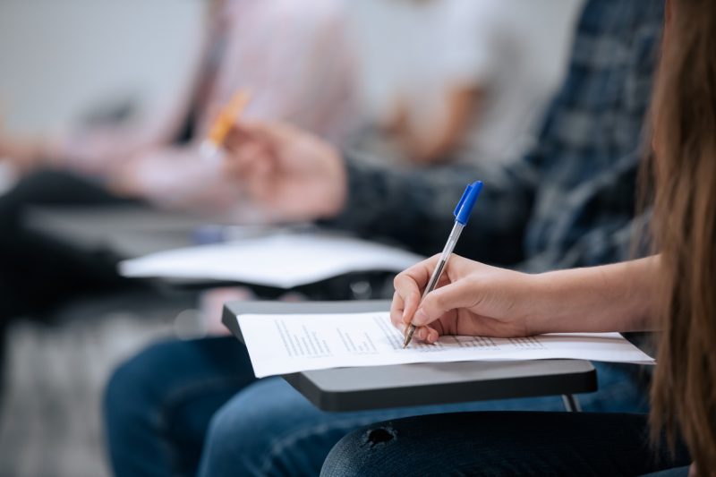 Cursos gratuitos oferecidos pela UFSC e Prefeitura de