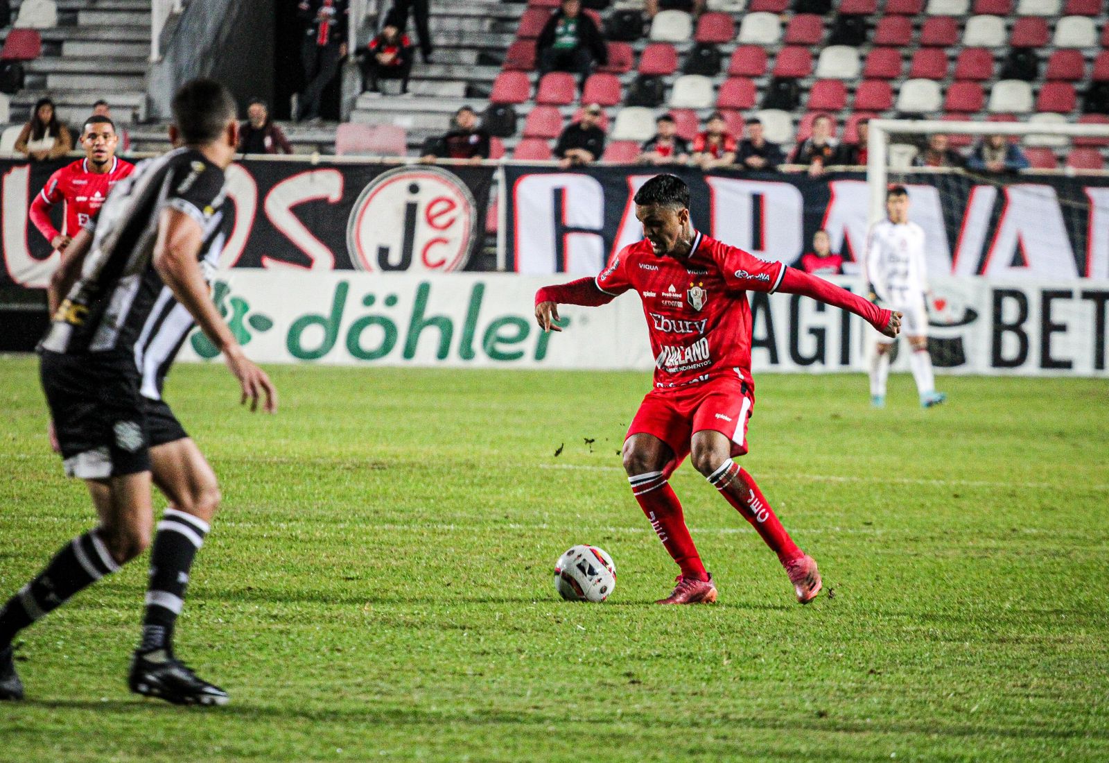 Joinville e Figueirense empatam e seguem sem vencer no Catarinense