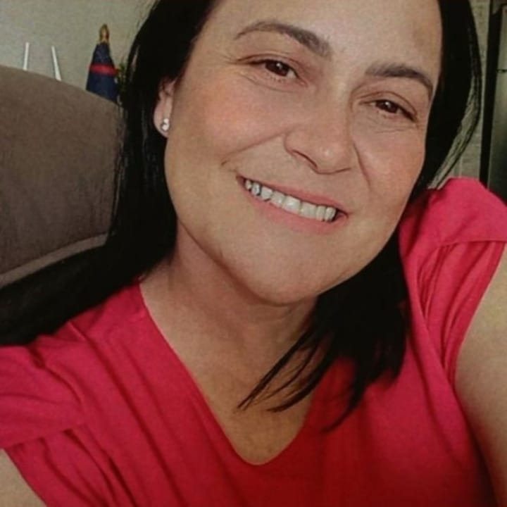 Mara Constantino tinha 49 anos e foi v&iacute;tima de feminic&iacute;dio – Foto: Internet/Reprodu&ccedil;&atilde;o/ND