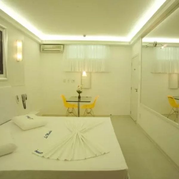 Mulher que foi atacada por um rato em um motel receberá indenização 