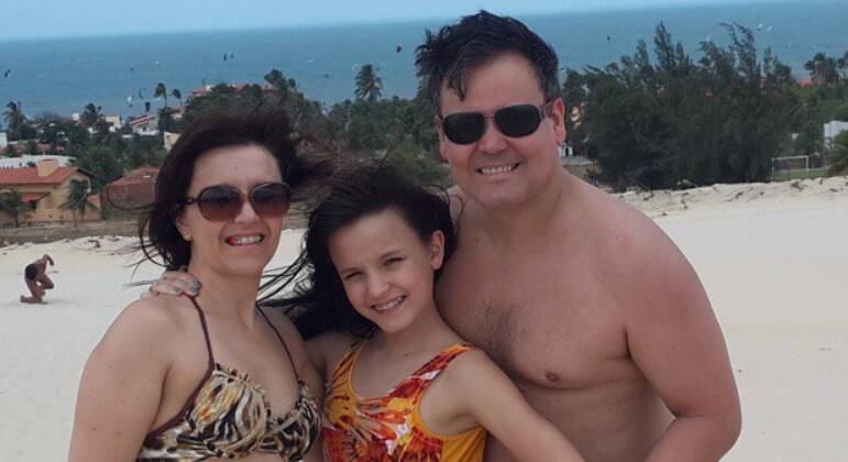 Fam&iacute;lia morava em Guarapuava, no Paran&aacute;. Viagens r&aacute;pidas ao Rio de Janeiro e S&atilde;o Paulo se tornaram comuns at&eacute; os sete anos da atriz. – Foto: Instagram/Reprodu&ccedil;&atilde;o