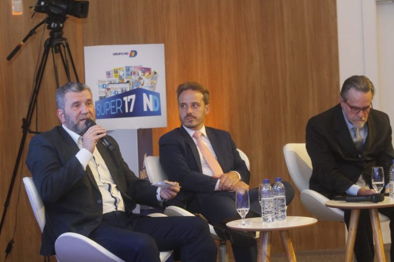 Palestrantes defenderam come&ccedil;o da aplica&ccedil;&atilde;o do plano diretor de Florian&oacute;polis – Foto: Leo Munhoz/ND