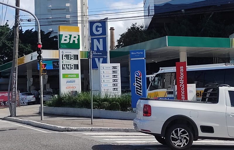 Posto de combust&iacute;vel na Capital alterou os pre&ccedil;os no amanhecer desta quarta-feira; gasolina passa a custar R$ 6,19 – Foto: Paulo Muller/NDTV