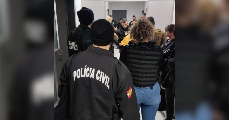 Um adolescente infrator foi internado provisoriamente – Foto: PCSC/Divulga&ccedil;&atilde;o/ND