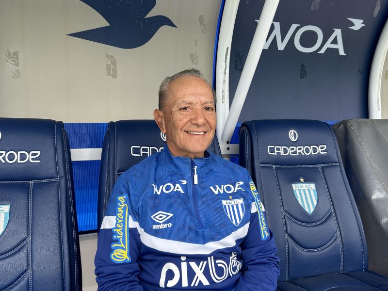 Pereirinha relembra com carinho as histórias dos 38 anos no Avaí