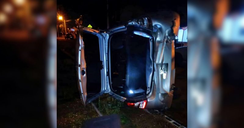 Ao ser perseguido, jovem perdeu o controle do carro
