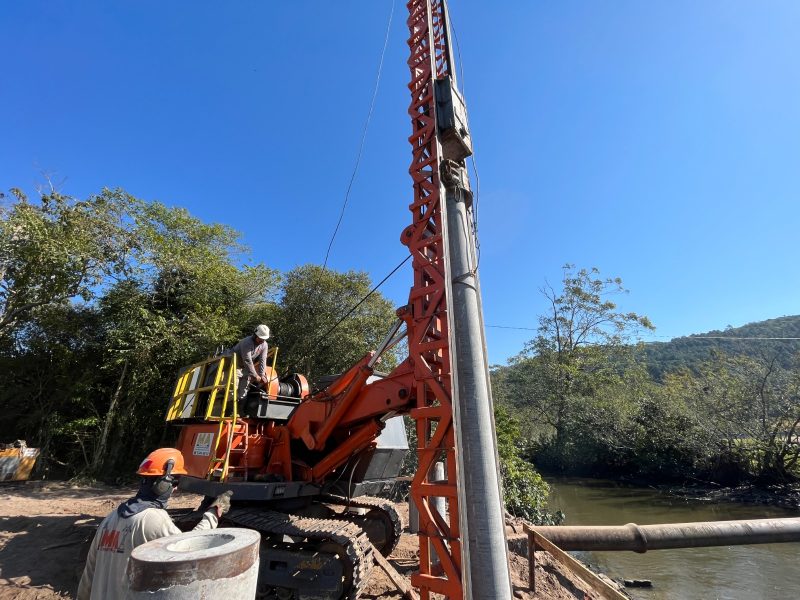 Nova ponte começa a ser construída em bairro de Florianópolis