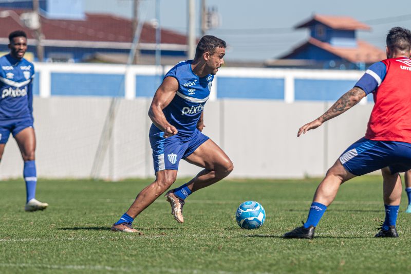 William Pottker retorna ap&oacute;ps cumprir suspens&atilde;o – Foto: Leandro Boeira/Ava&iacute; F.C/ND