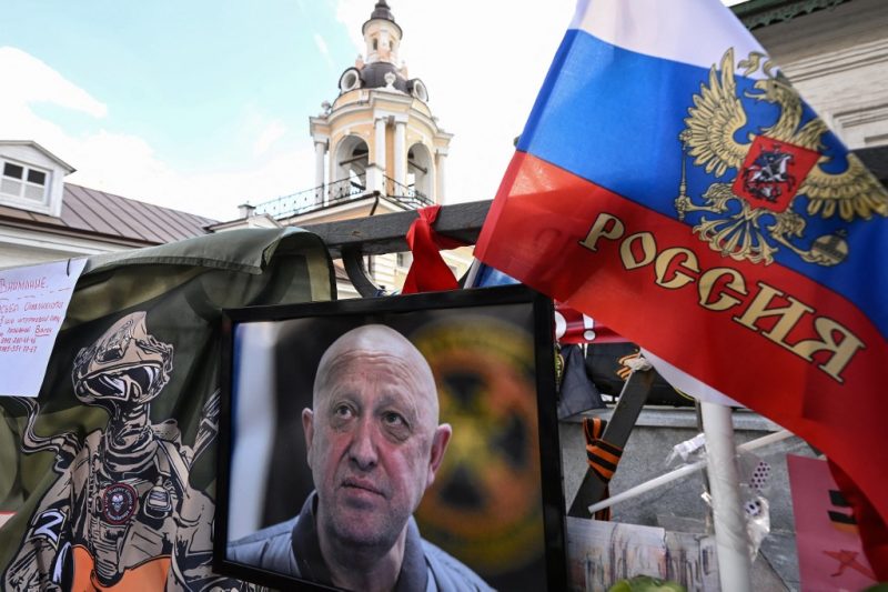 L&iacute;der do grupo paramilitar Wagner, Yevgeny Prigozhin, teve morte foi confirmada ap&oacute;s an&aacute;lise gen&eacute;tica feita pelo comit&ecirc; investigativo da R&uacute;ssia neste domingo (27) – Foto: Natalia Kolesnikova/AFP