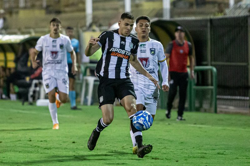 No Figueirense, o time da B na série C, vai agora jogar para não cair  para a série D