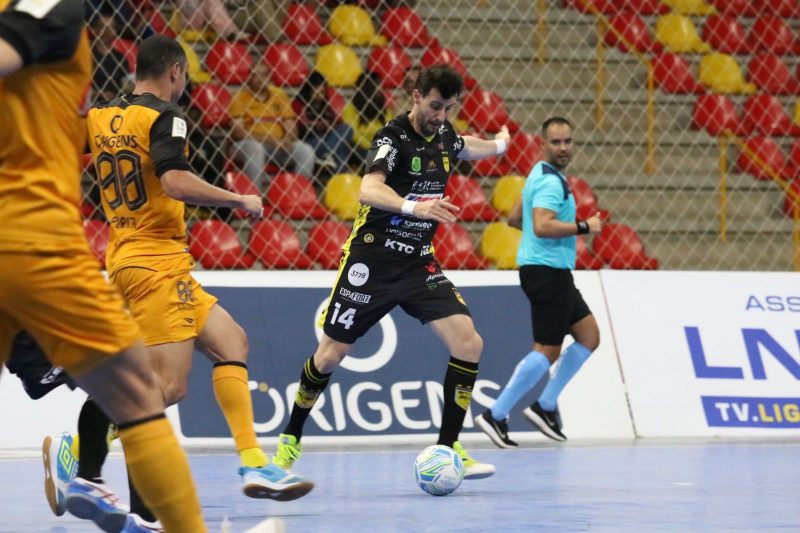 Jaraguá Futsal é goleado pelo Sorocaba e pode perder a quinta colocação