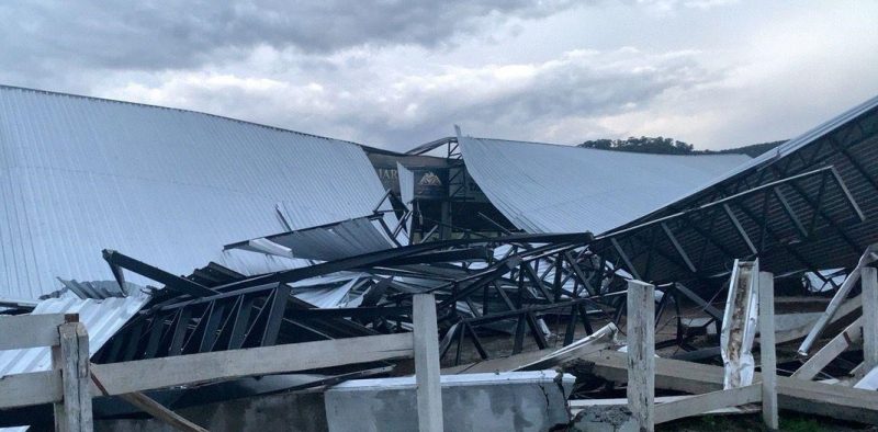 Temporal com poder destrutivo deixa estragos em SC