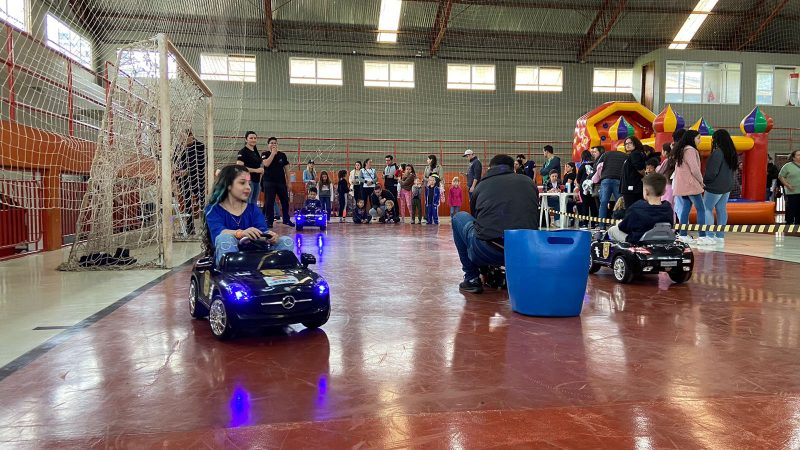 Flaviele participou de uma a&ccedil;&atilde;o do Detran/SC no evento de comemora&ccedil;&atilde;o dos 106 anos de Chapec&oacute;. – Foto: Val&eacute;ria Cenci/NDMais