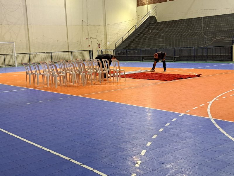 Corpo &eacute; aguardado no gin&aacute;sio Nagib Salum, em Bigua&ccedil;u – Foto: Marcelo Mancha/NDTV