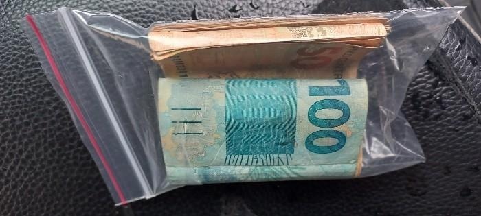 Vovôs do crime roubam dinheiro e acabam presos