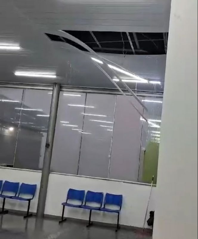 Estrutura ficou danificada – Foto: Reprodu&ccedil;&atilde;o/ND