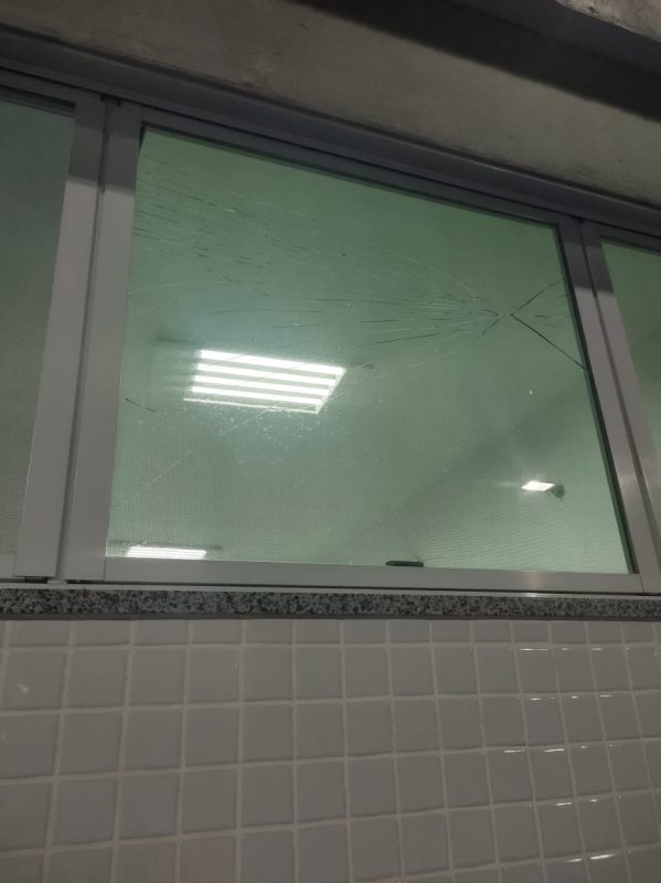 Homem se irritou com a demora no atendimento – Foto: Reprodu&ccedil;&atilde;o/GM