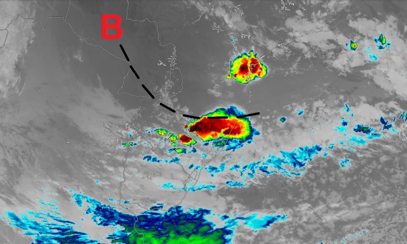 o ciclone extratropical ficará em alto mar, mas deve "bagunçar" o tempo em Santa Catarina, com rajadas de vento intensa e temporais