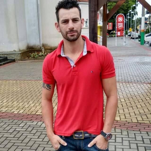 V&iacute;tima pilotava moto no momento do acidente – Foto: Reprodu&ccedil;&atilde;o/Internet