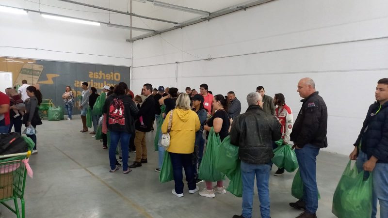 Bazar beneficente em Palhoça