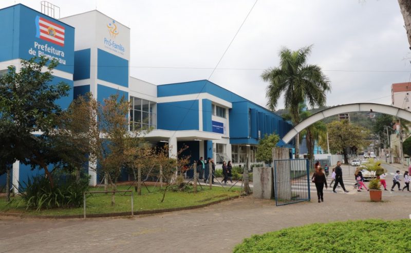 Veja os salários e vagas disponíveis nos processos seletivos abertos nesta segunda-feira (11) 