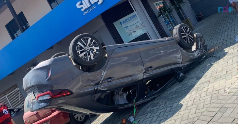 Ultrapassagem foi sentido praia de Armação em Penha