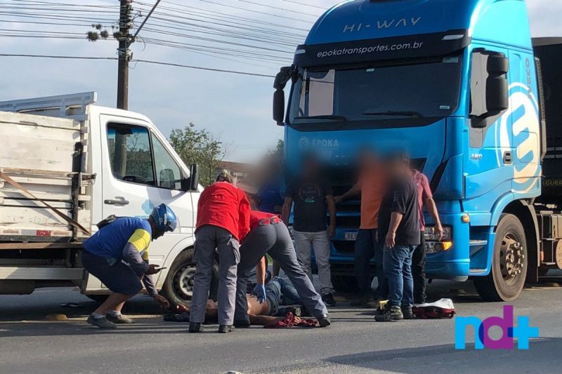 A v&iacute;tima foi levada em estado grave para o Pronto Atendimento – Foto: M&aacute;rcio Falc&atilde;o/NDTV