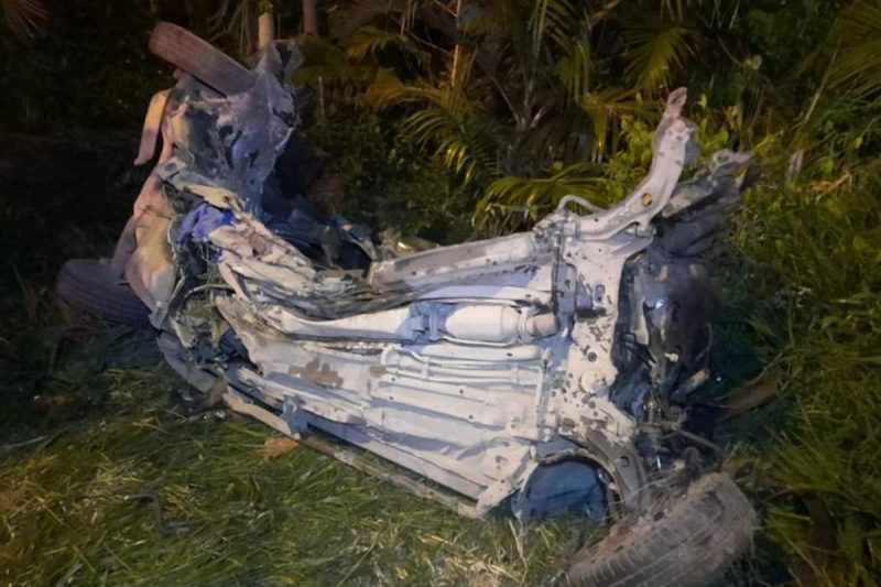 Fiat Strada ficou completamente destru&iacute;do – Foto: Internet/Reprodu&ccedil;&atilde;o/ND